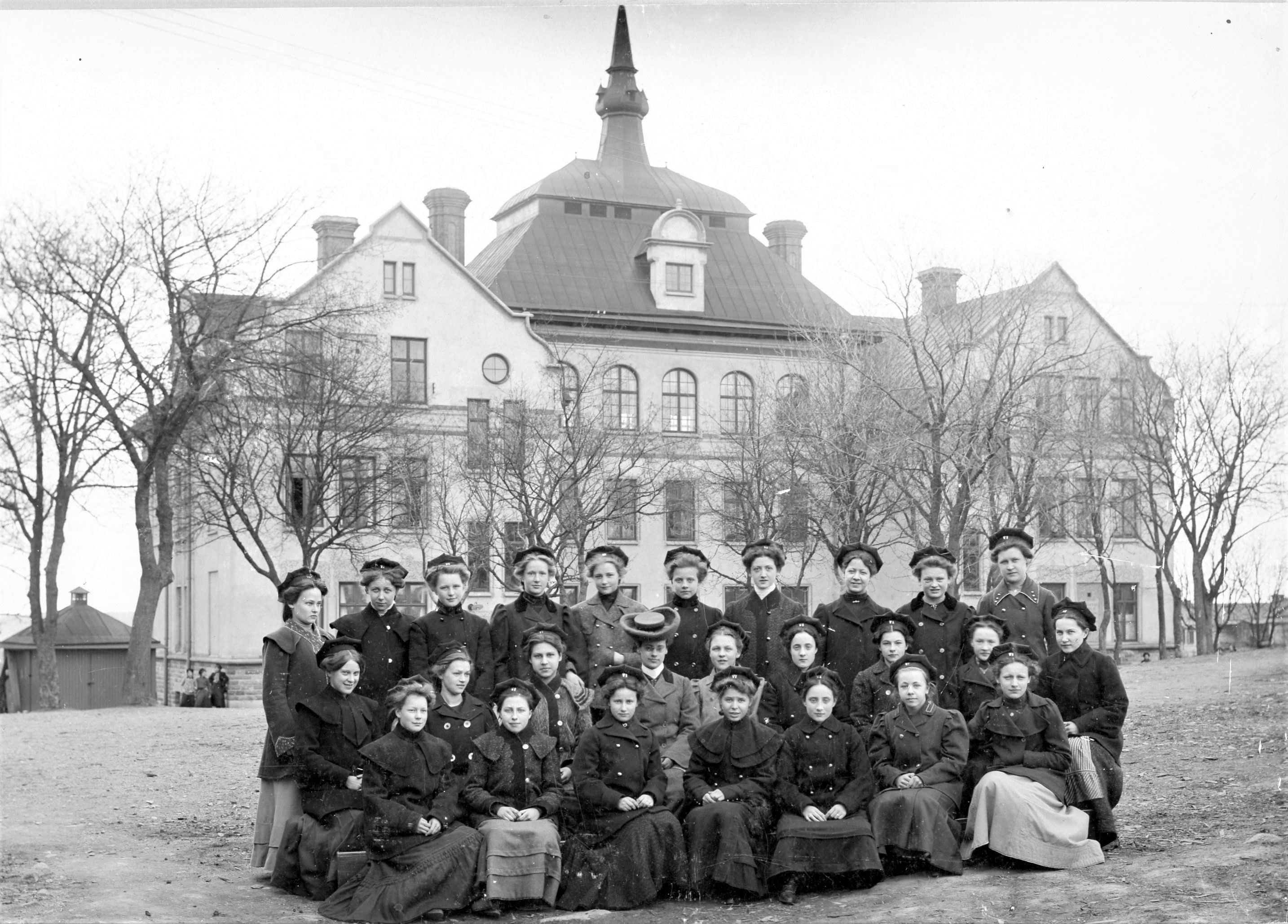 En skolbyggnad från 1905.
